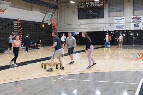 Spikeball game